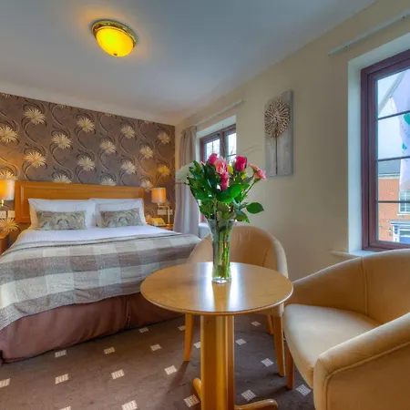 Hotel Bridge House
