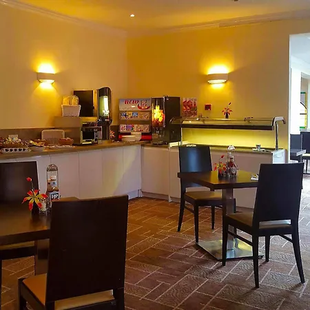 Hotel Bridge House